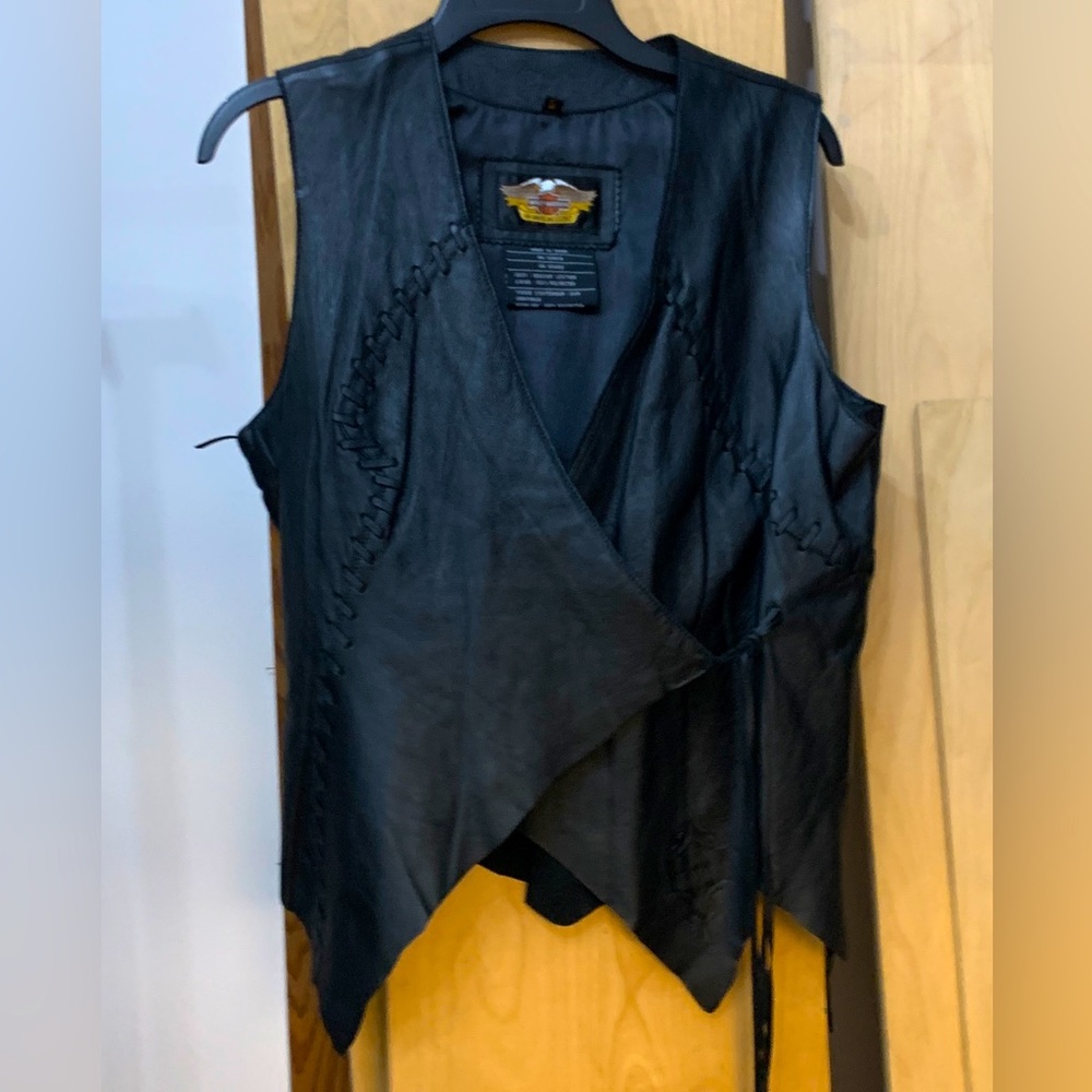 Authentic Harley Davidson Women’s Leather Vest. Black, soft leather, Large